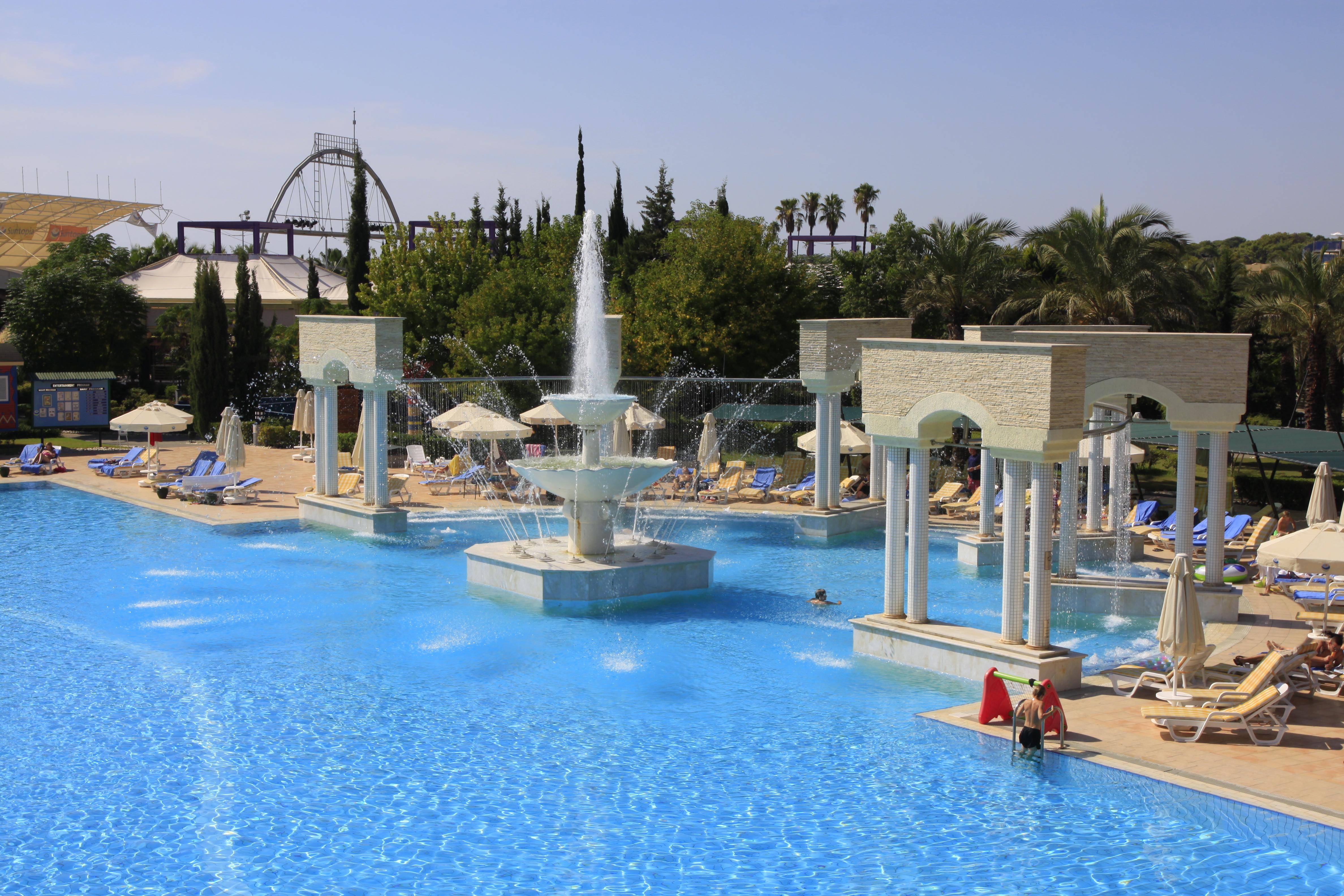 Hotel Aqi Pegasos World Side Exterior foto