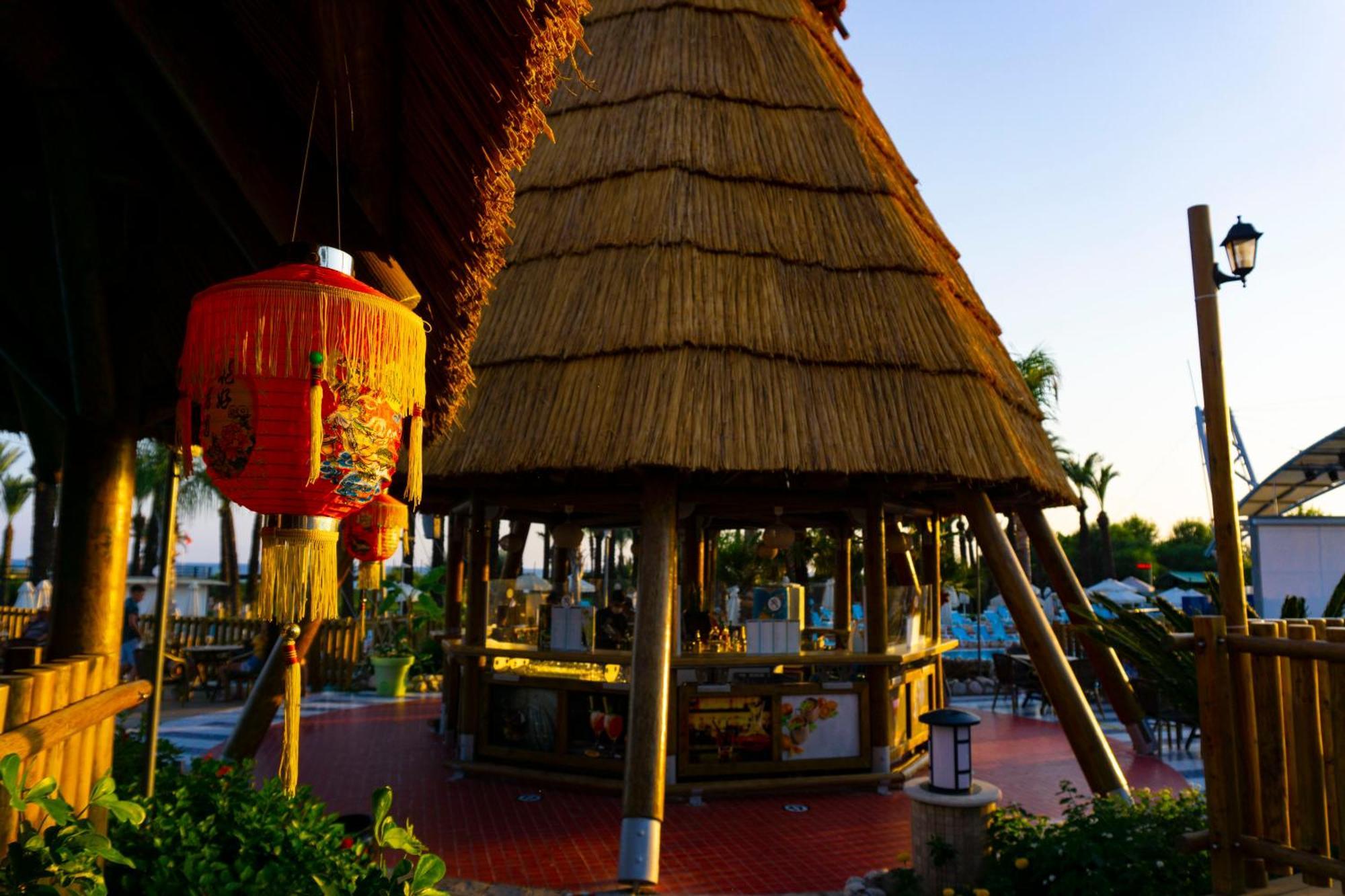 Hotel Aqi Pegasos World Side Exterior foto