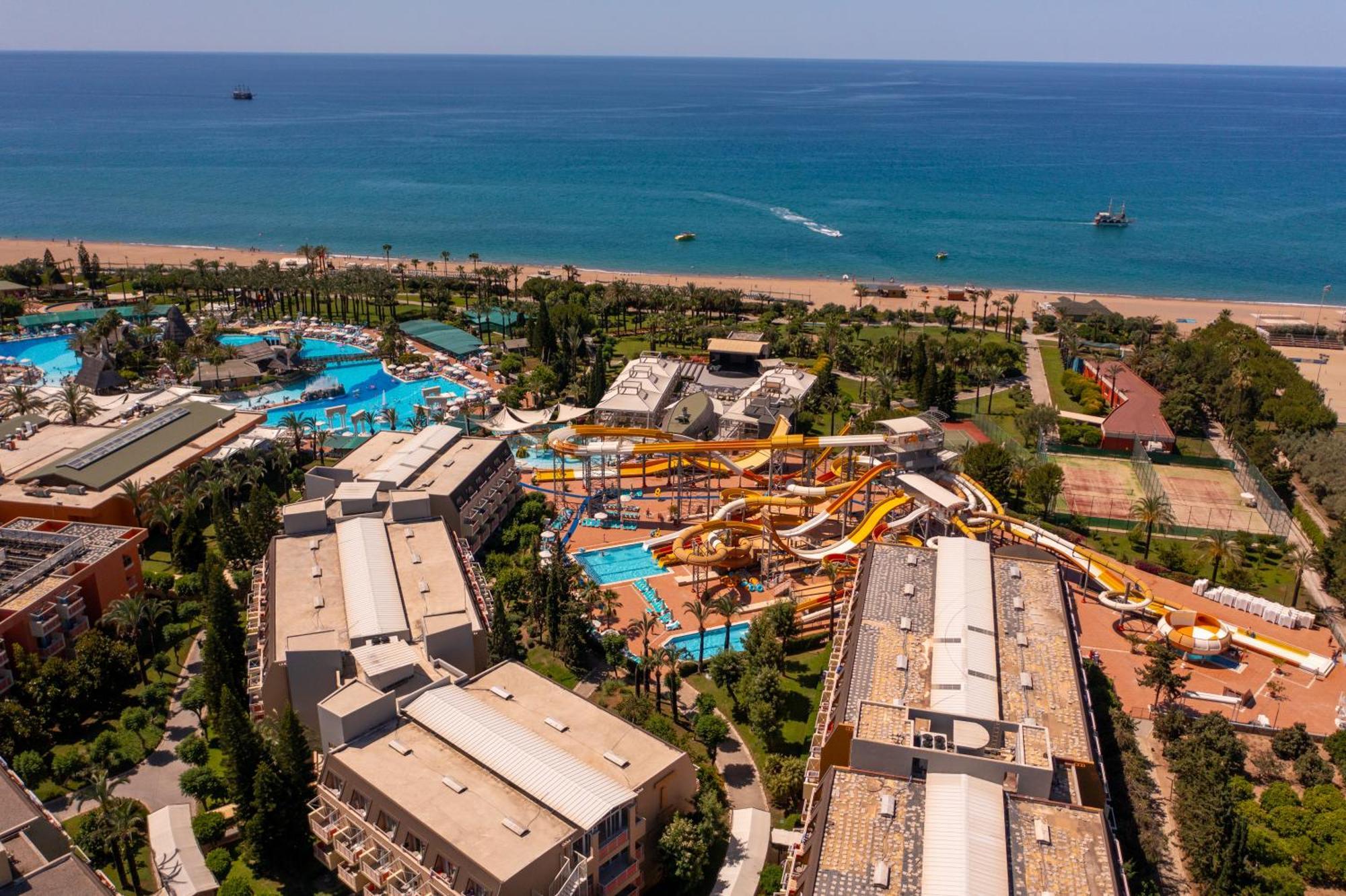 Hotel Aqi Pegasos World Side Exterior foto